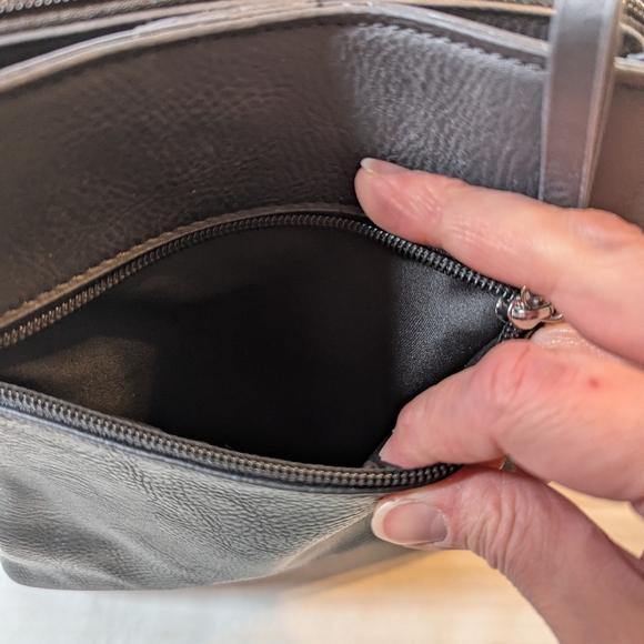 Multisac Black Crossbody Bag - Picture 5 of 10